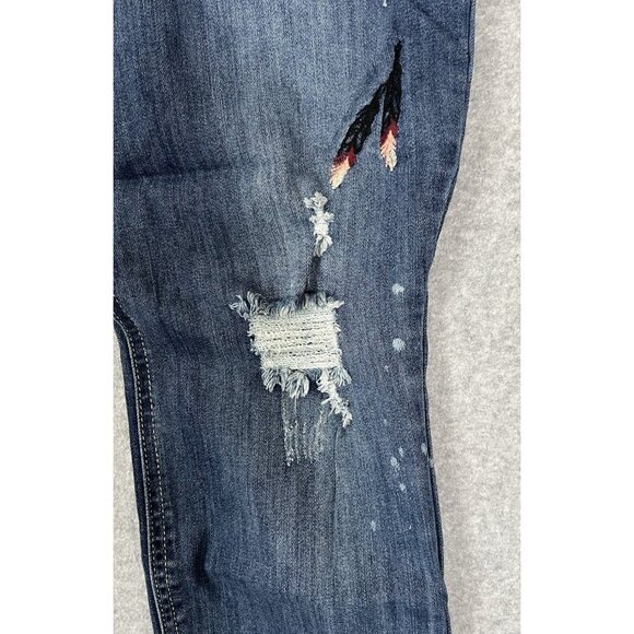 Adam Levine Skinny DENIM Jeans 17 Distressed Embroidered Lips Heart You Wish - Picture 8 of 16